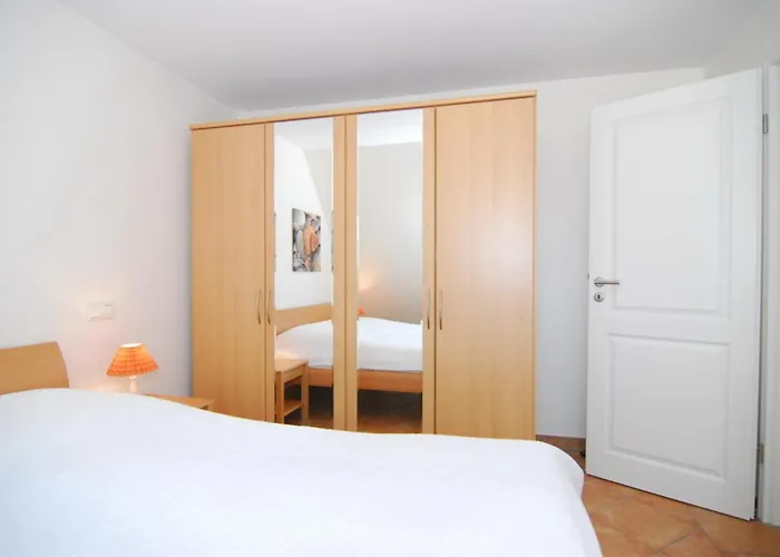 Deckerstrasse 1, Whg I Апартаменты